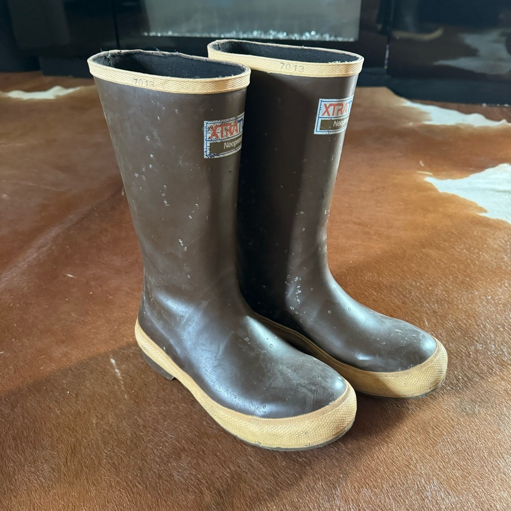 Xtratuf rain boots